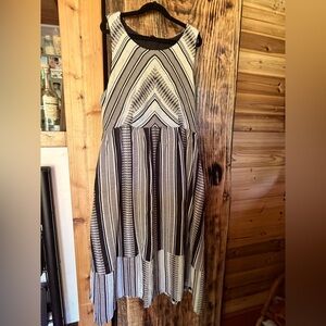 Women’s Vintage Striped Black and White Sleeveless Dress